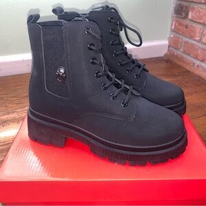 Black Women's Lace-Up Boots